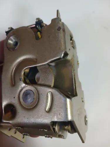 Fechadura para Porta Dianteira Monza / Chevette até 87.