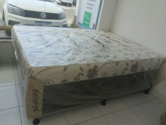 CAMA BOX CONJUGADO CASAL DE 899.90 POR 699.90