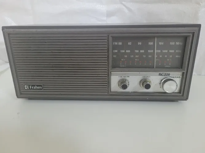 Rádio Frahn Rc 220