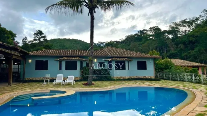 Casa à venda, 550 m² por R$ 2.400.000,00 - Pedro do Rio - Petrópolis/RJ