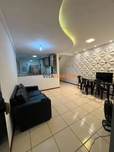 Casa duplex em condomínio com 3 quartos (2 suítes) nas Palmeiras em Cabo Frio/RJ por R$ 52
