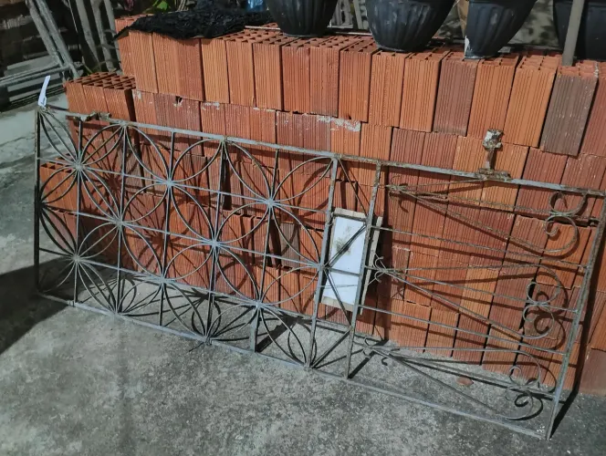 Portão de ferro 70x185