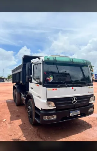 Atego 2425 ano 2011  top  