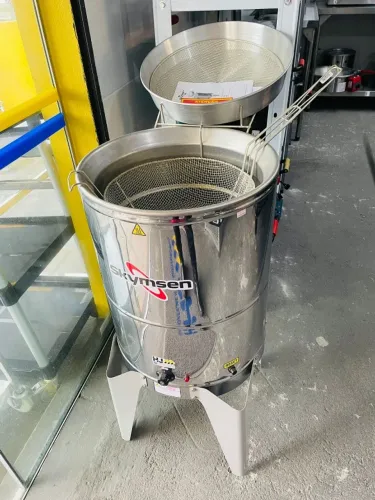 MB FRITADEIRA ELETRICA 8000W AGUA E ÓELO 24L - SKYMSEN