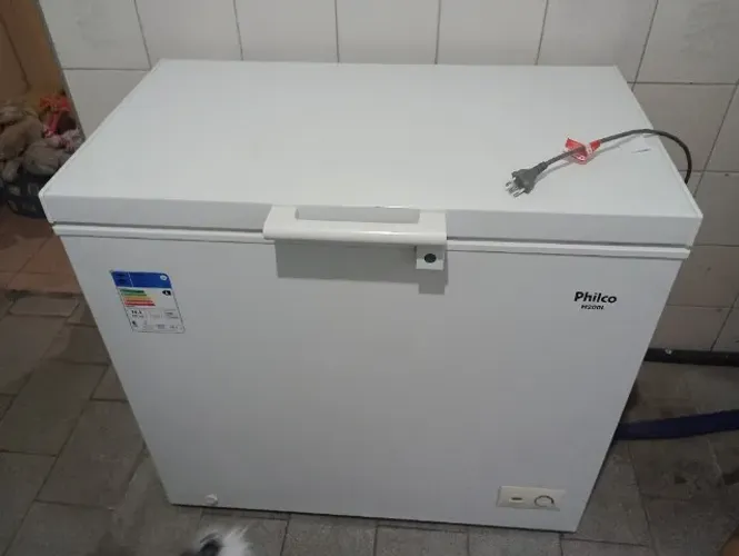 Freezer Philco - semi novo