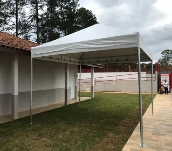 Tenda 4x4 piramidal