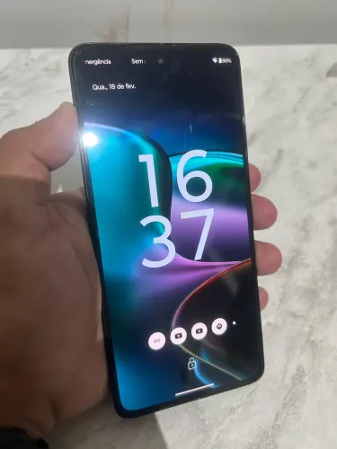 Moto Edge 30