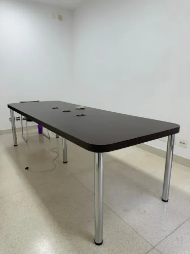  Mesa Executiva em MDF 8 Lugares - 2,75m com Pés Desmontáveis