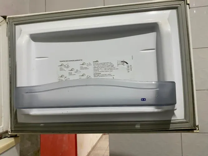 VENDO GELADEIRA CONSUL