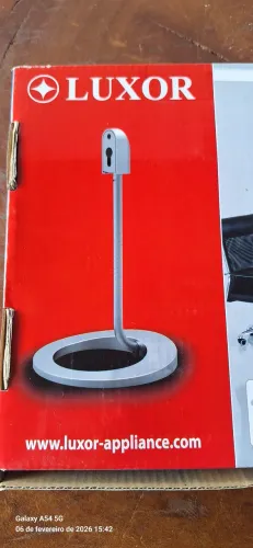 Pedestal de mesa para caixa de som