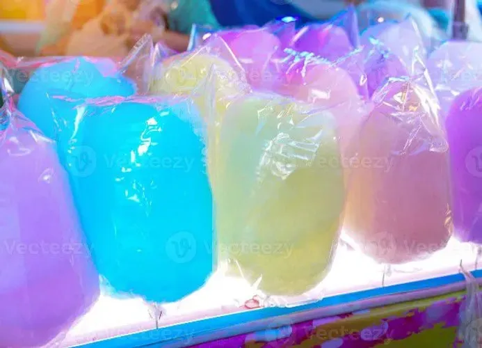Adoçando a festa com lindos e deliciosos algodão doce