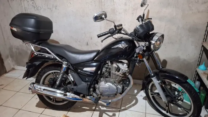 Suzuki Haojue 150 Completa Vendo ou Troco  por Moto Automática 