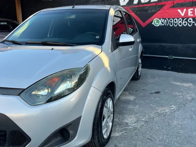 Ford Fiesta 1.0 Rocam SE Plus Hatch 8V Flex 4P Manual 2014