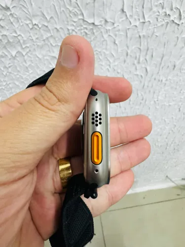 Apple Watch Ultra 1