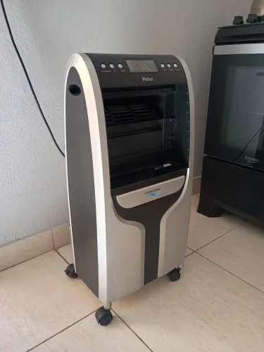 Climatizador Philco com detalhes 