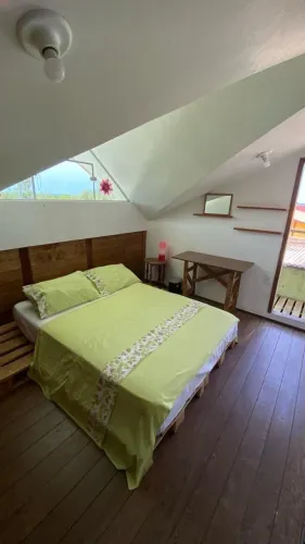 Quarto mensal a 30 metros da praia