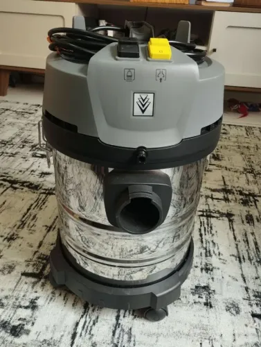 EXTRATORA Karcher 4/20 litros