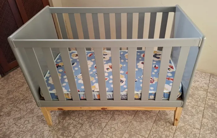 Berço com colchão