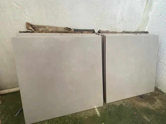 20m2 Cerâmica Tipo A Cinza 60x60