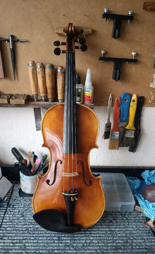 Violino de oficina 