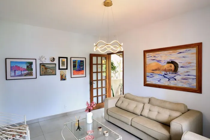 Casa à Venda - Santa Inês, 6 Quartos, 400 m2