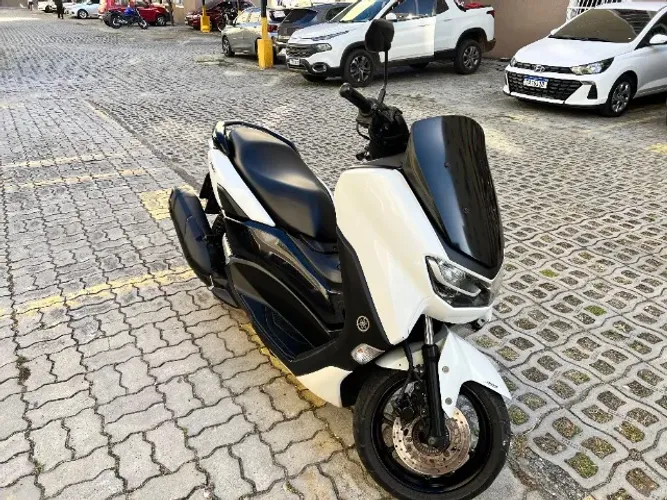 YAMAHA NMAX 160cc ABS 21/22 GASOLINA - POUCO RODADO - AUTOMÁTICA