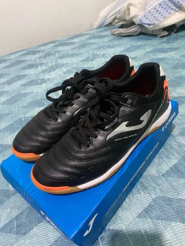 Chuteira futsal Joma