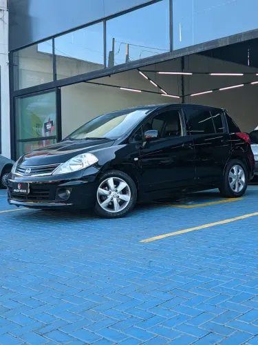 Nissan Tiida SL 1.8/1.8 Flex 16V Mec. 2013