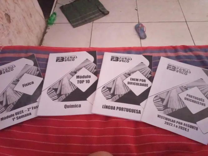 Livros de estudo ENEM, farias Brito
