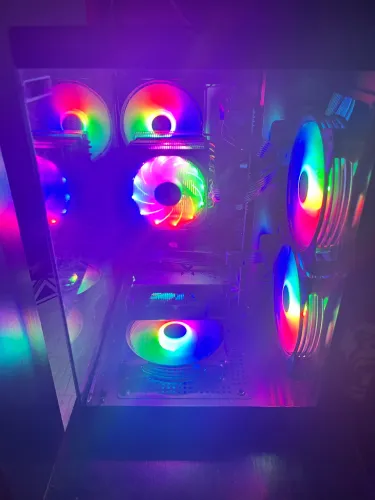 PC GAMER INTEM XEON E5 2682V4 + 32GB DDR4 + RX 7600 8GB + SSD NVME