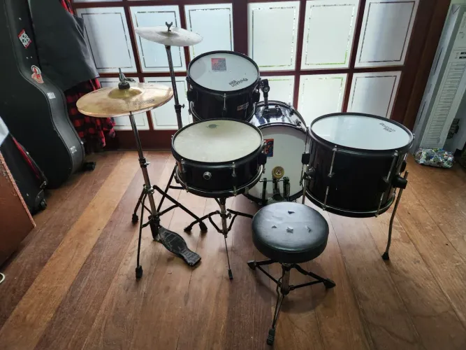 Bateria infantil