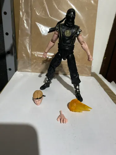 johnny lawrence cobra kai/power Rangers/hasbro
