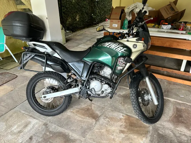 Moto filé, só pegar e andar. Não uso pra trabalhar! Moto de garagem