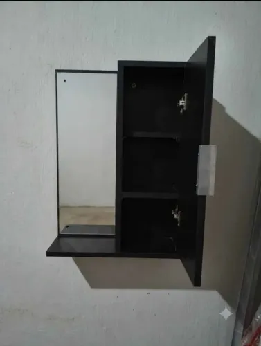 Armário de Banheiro