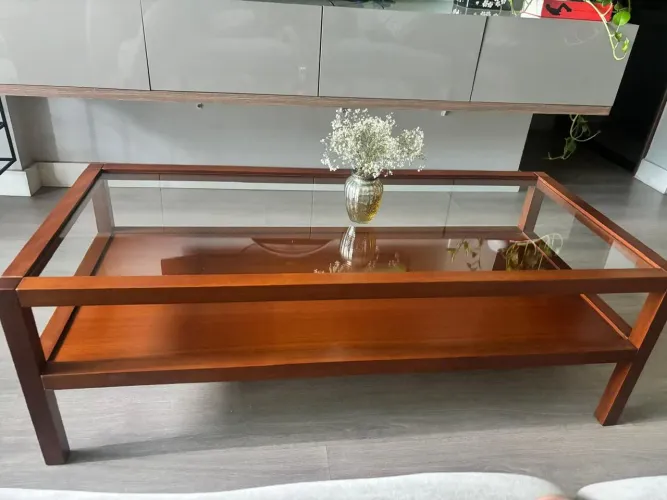Mesa de centro com vidro temperado Tok&Stok