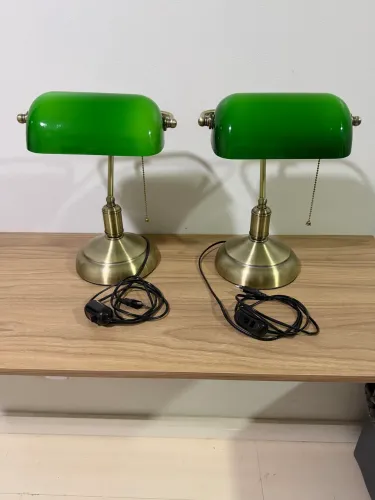 Par abajures. Luminárias Inglesas Banqueiro GMH - Vidro Verde - Leroy Merlin
