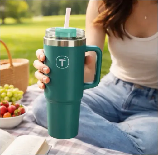 Copo Térmico Tupperware Big T 1,1l Verde Com Canudo