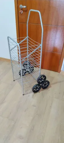 Carrinho de feira com 3 rodinhas