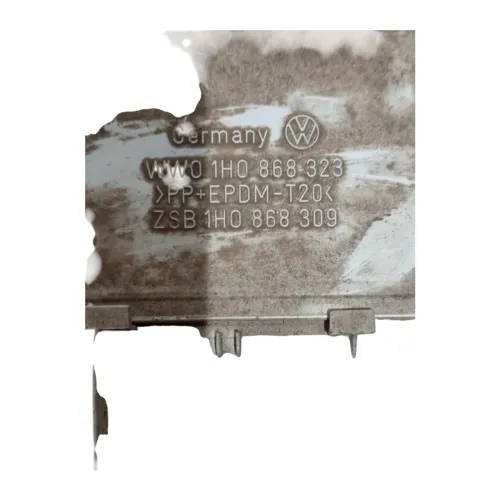 Acabamento Coluna Traseira Esquerdo Vw Golf 1994 A 1998