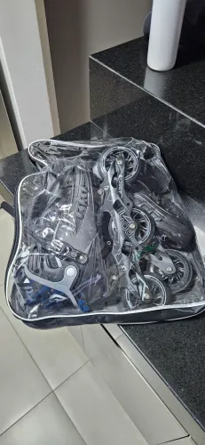 Vende-se patins tipo roller, 3 rodas, proficional seme novo