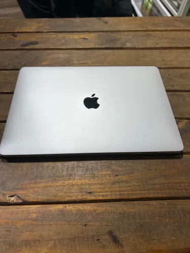 Mac book pro Apple a1708