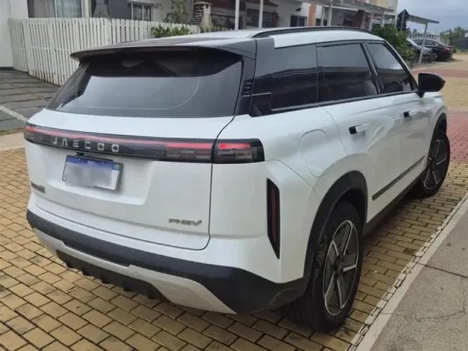 Jaecoo 7 / J7 Luxury 1.5 TB 16V AUT 5P (híbrido) 2026