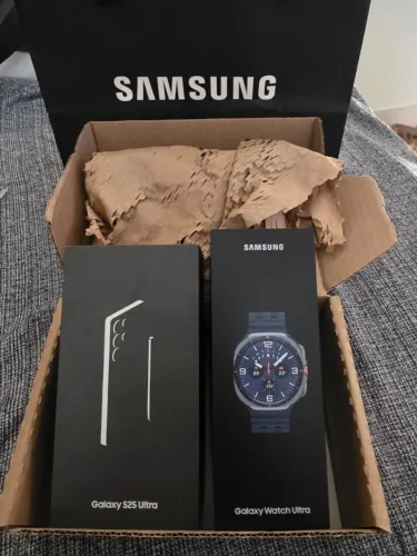 S25 ultra + Galaxy Watch Ultra 2025 (Menos de 4 Meses de uso)