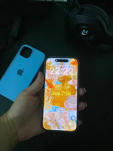 iPhone 15