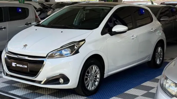 Peugeot 208 Active 1.2 Flex 12V 5P Mec. 2017