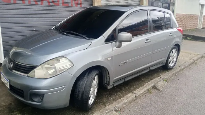 Nissan Tiida SL 1.8/1.8 Flex 16V Aut. 2009