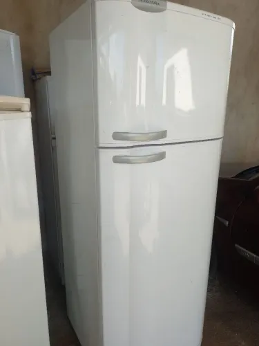 Geladeira Eletrolux duplex 