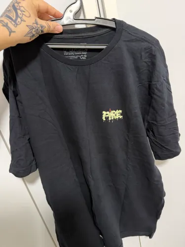 Blusa fire preta, tamanho G2, nova! Nunca usada!