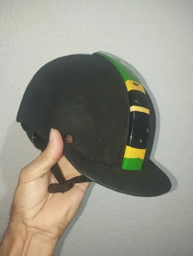 Capacete para vaquejada, cavalgada, hipismo e etc Tamanho 24 a 28
