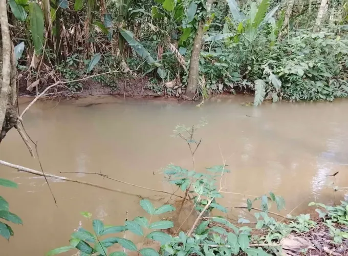 Vende-se terreno na comunidade São Raimundo
